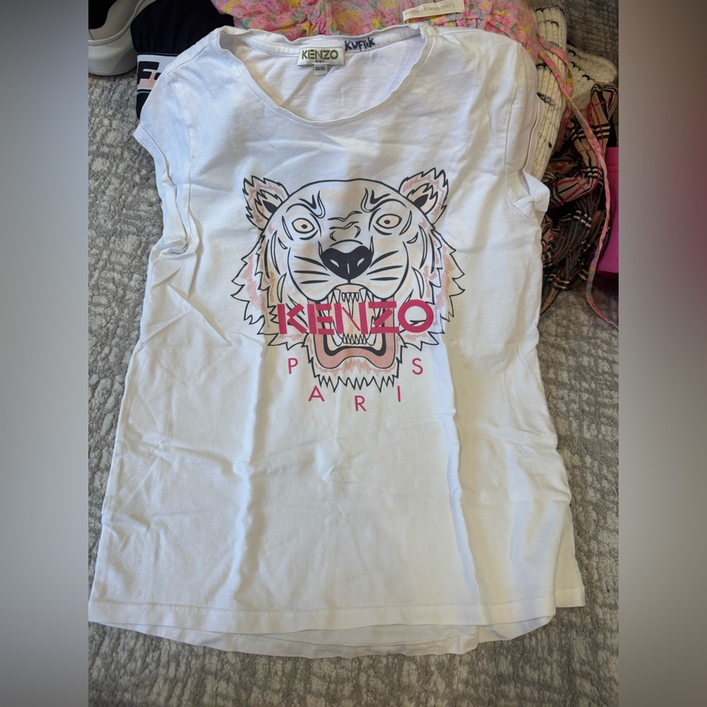 Kenzo White Short Sleeve Tee with Tiger Graphic